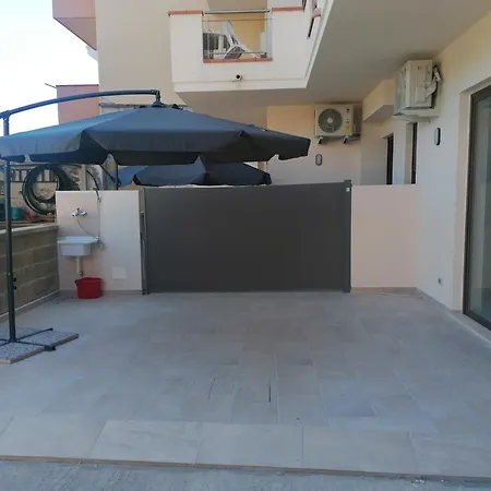 A Due Passi Dal Mare *